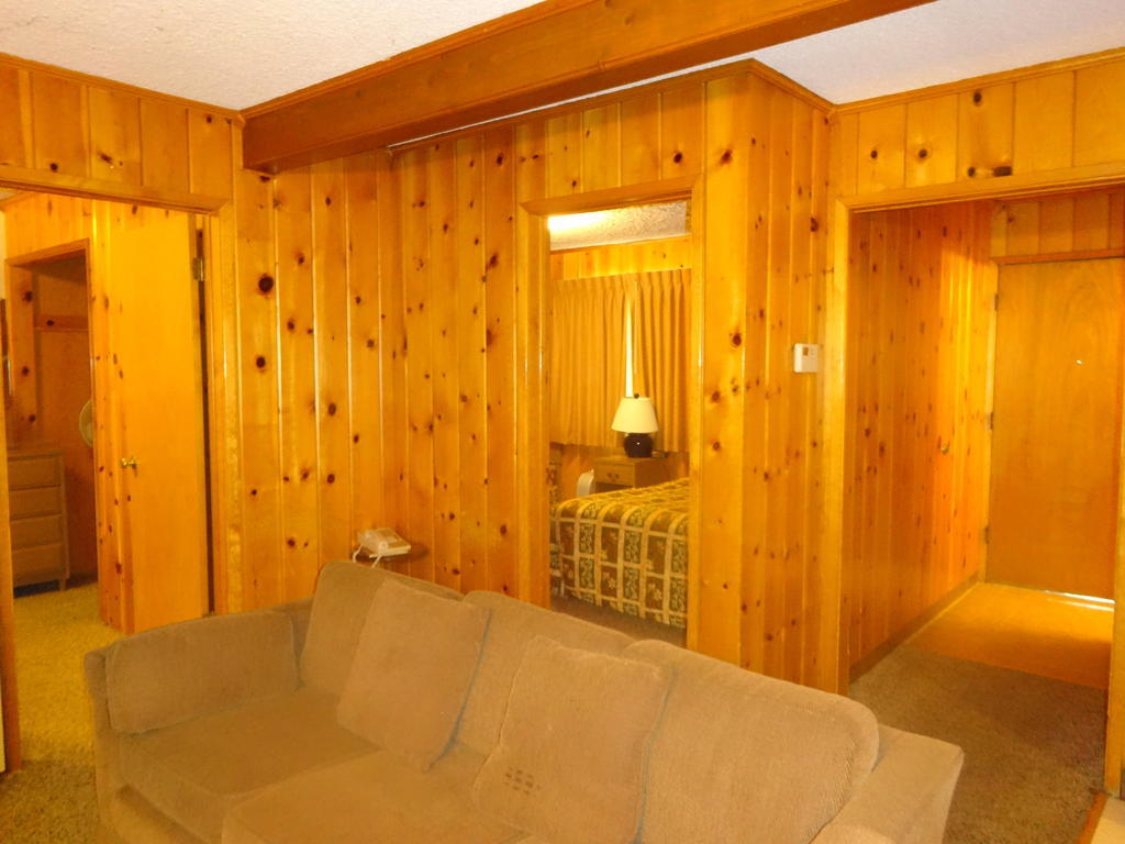 Boulder Lodge June Lake Phòng bức ảnh